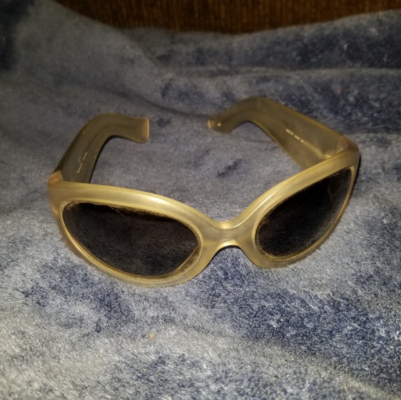 Vera Wang Luxe Sunglasses 4 Ppl W/Tiny Heads - Picture 3 of 8